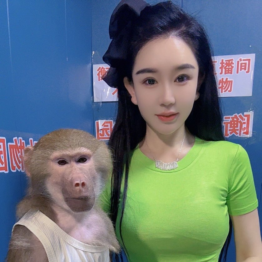 媛媛飼養(yǎng)員