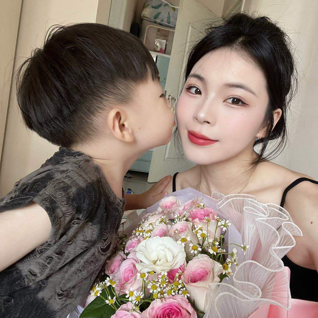 徐小杰儿.