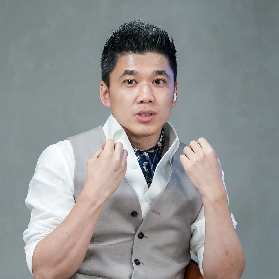 穿马甲的二手科学家