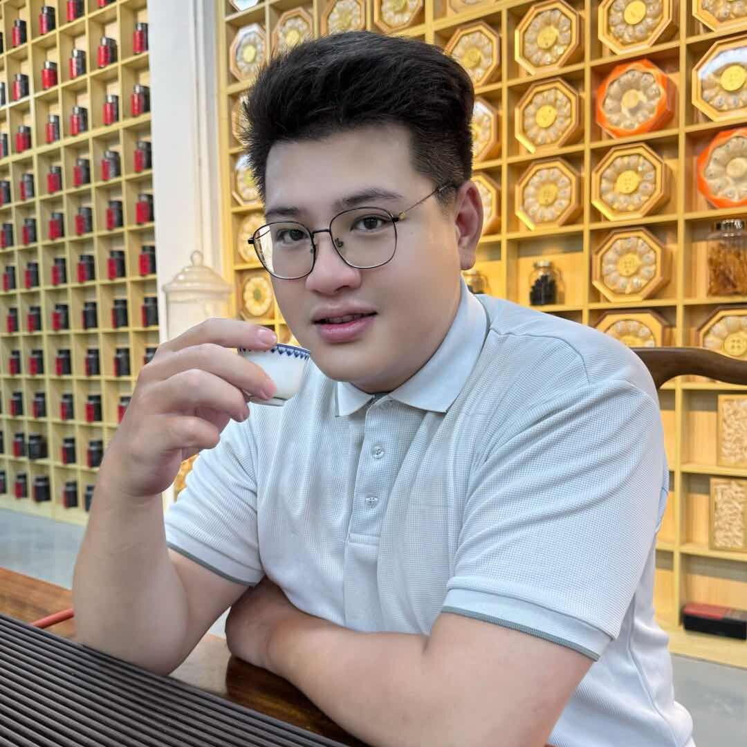 视频号黑马榜情感排行榜第29名undefined,飙升值84.1,新榜指数666.4,新增作品数6,总推荐数7385,平均推荐数1230.8,最高推荐数7359
