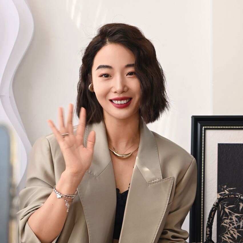 雪儿工厂老板娘