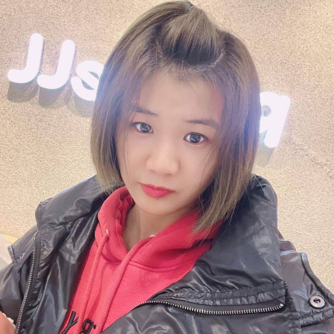 月哥的小媳妇