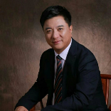 华坤建设滕鹰