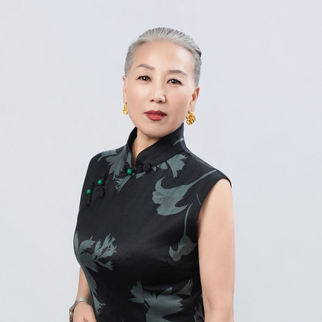 65岁的白发姐姐