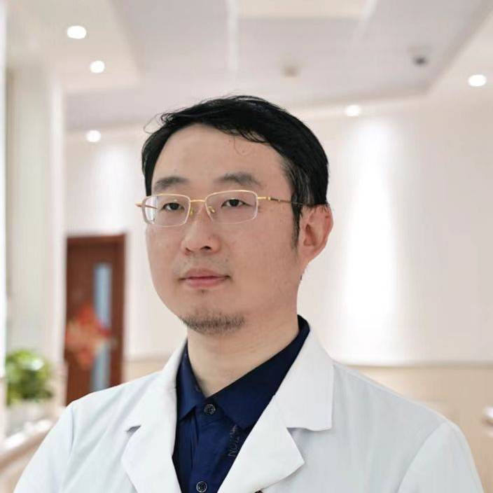 附属中医科姜明孝