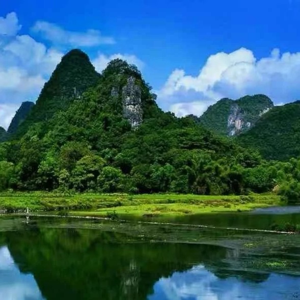 山间筑海