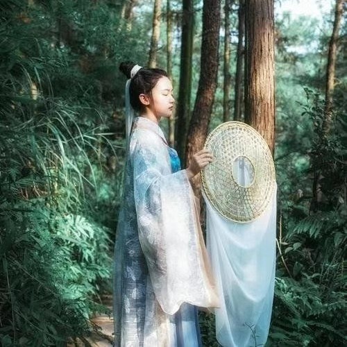 莫鸣·潇