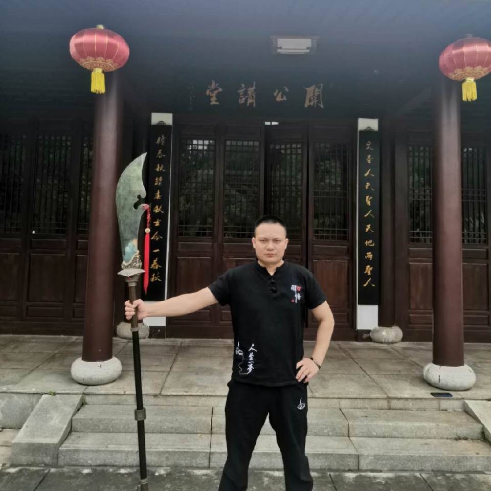 麻子世家聂万新