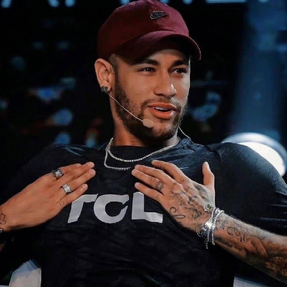 小酷(出单加朋友圈置顶微信)