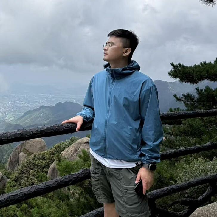 亮见 LuoFuLiang