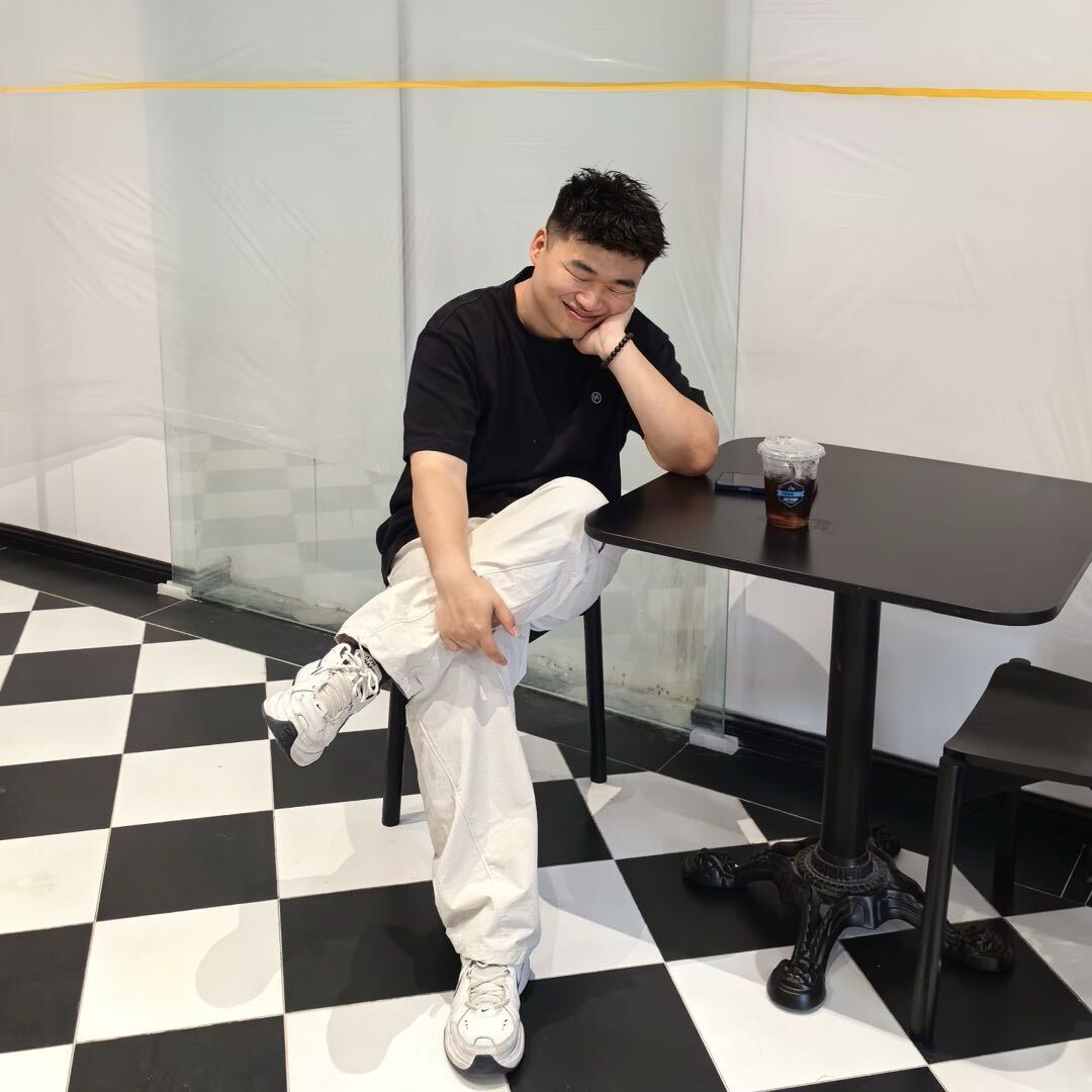 解镇榕