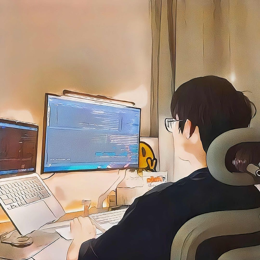 小魚     °