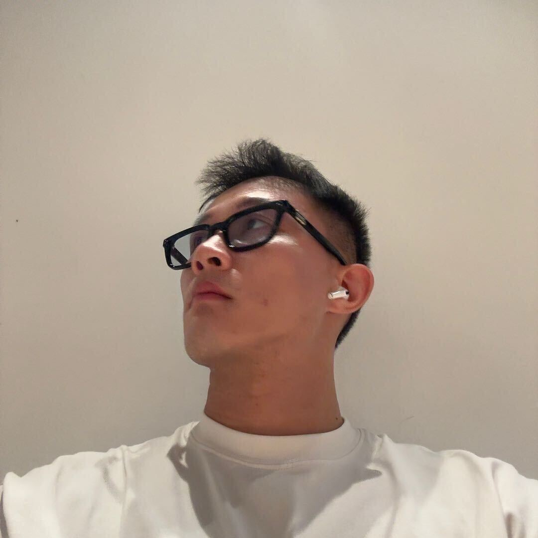 擅长建构六边形战士的暴君