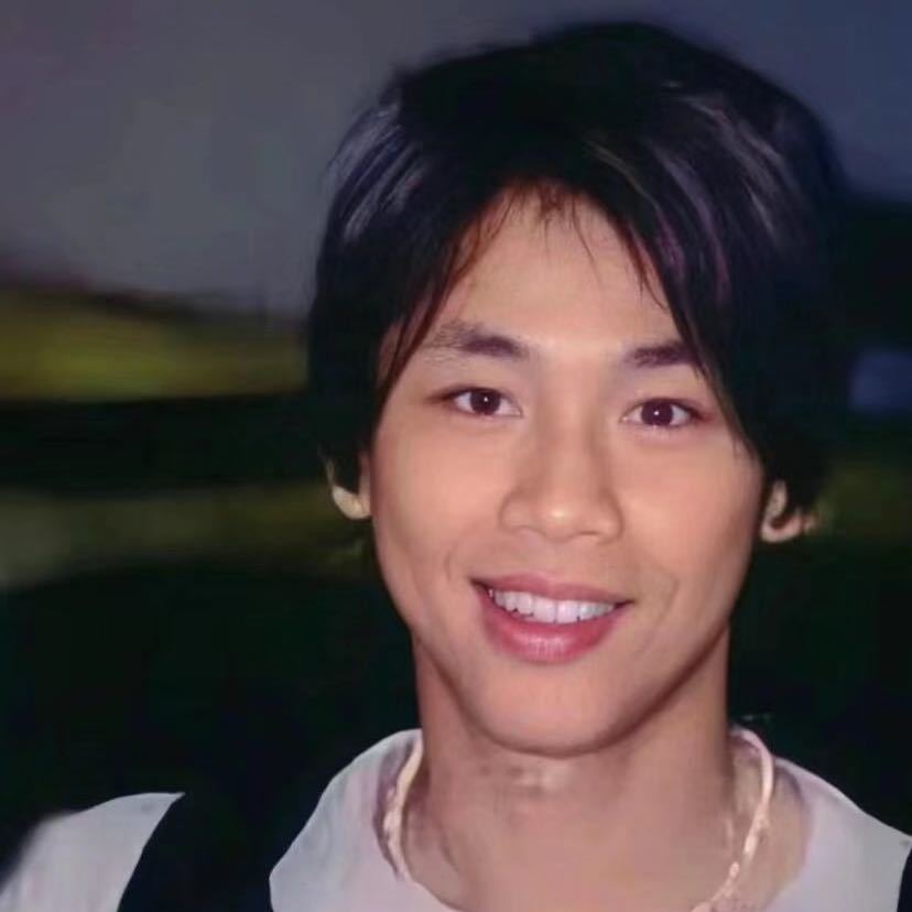 住在城西的王同学