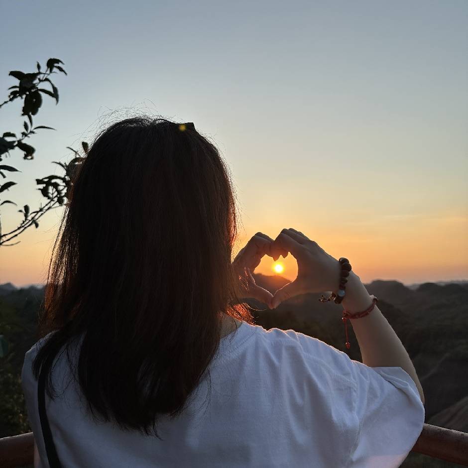 喂：     小菜°😘