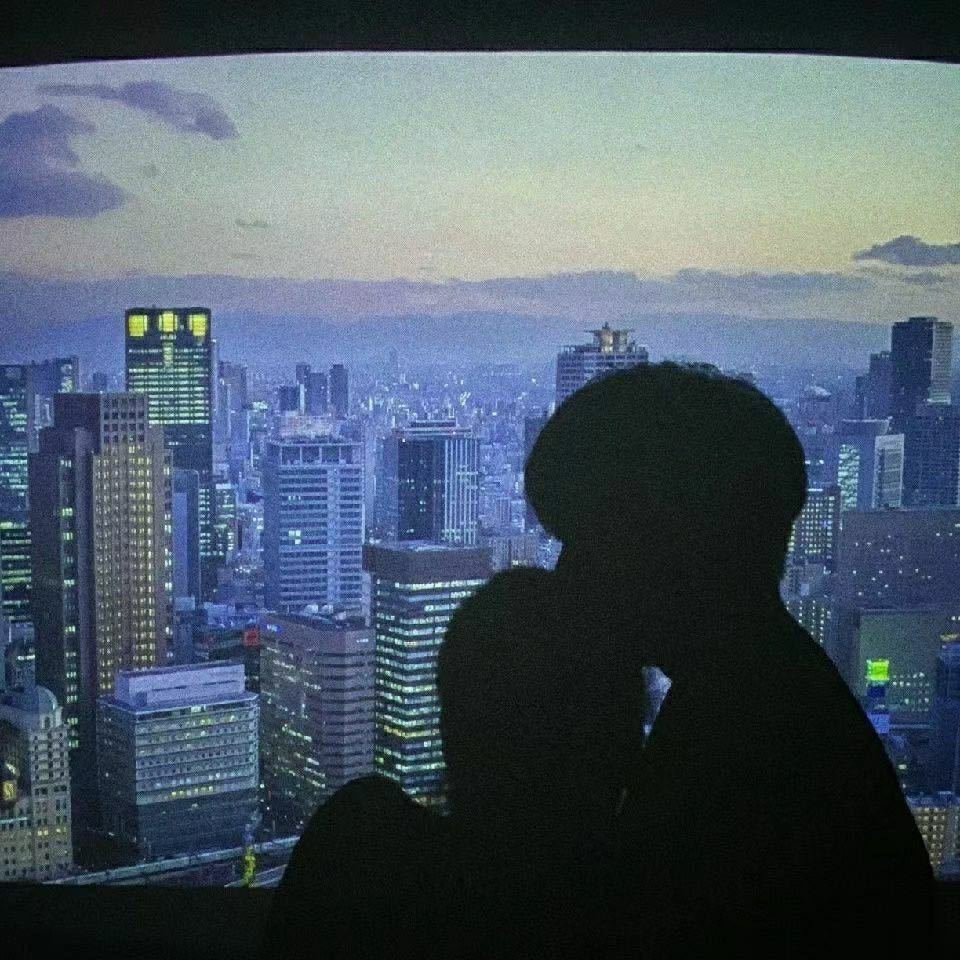青个