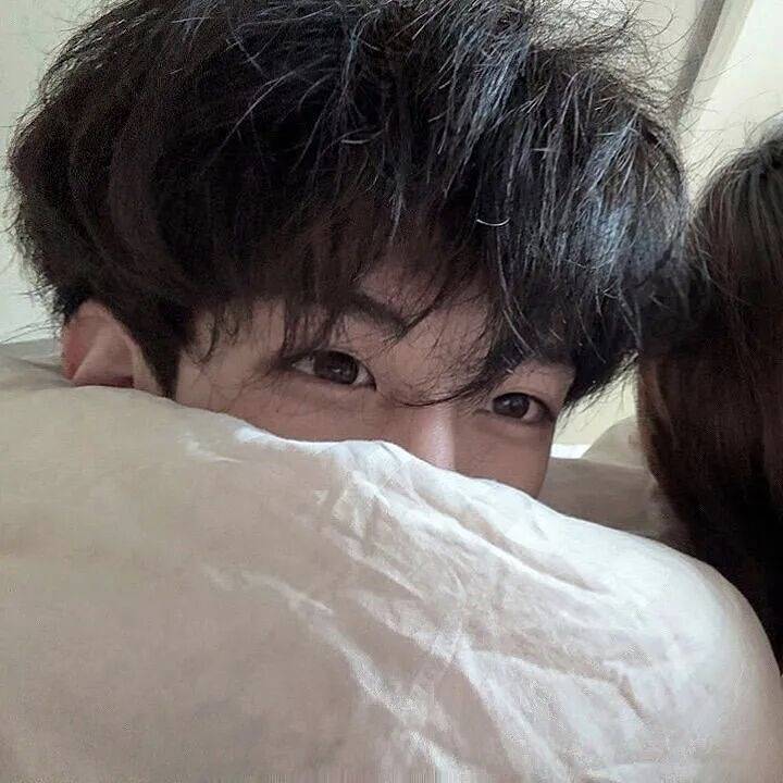 他