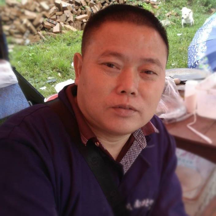 十五的月亮为谁圆
