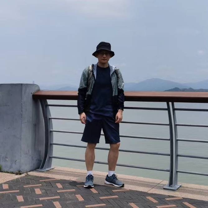王伟