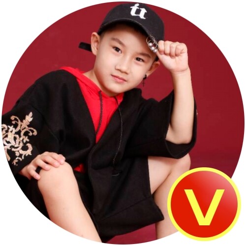 子轩爸爸 ᥬ😄᭄