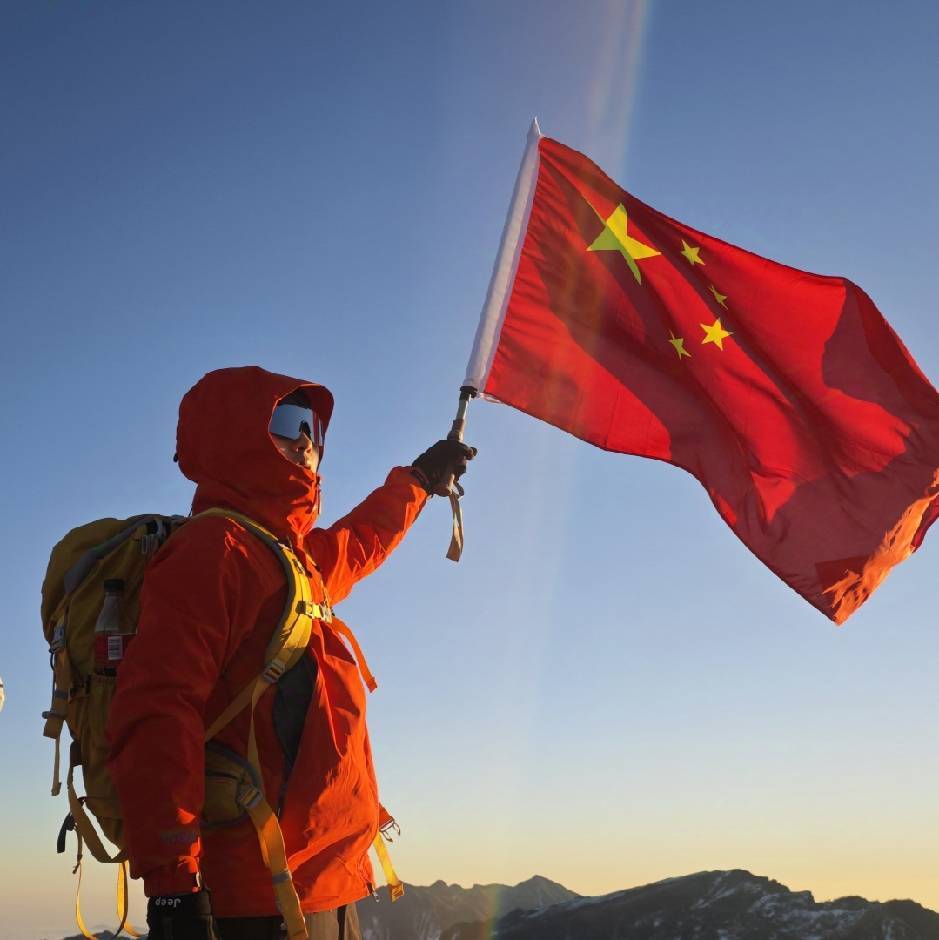 唐万