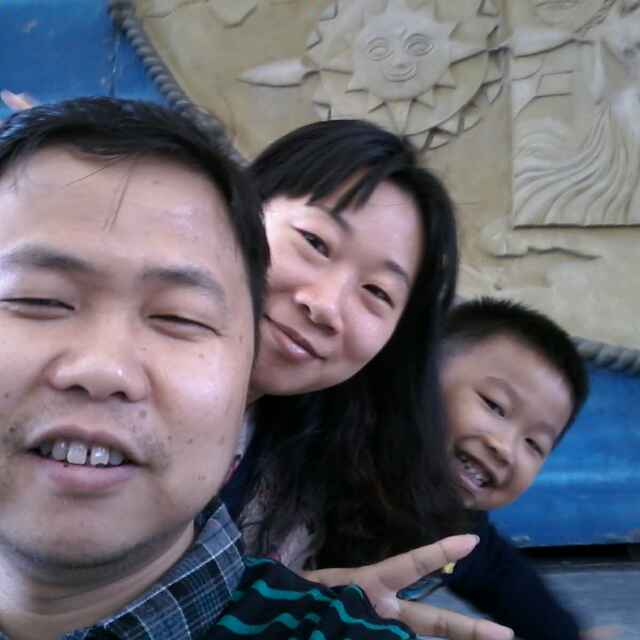 何潮华