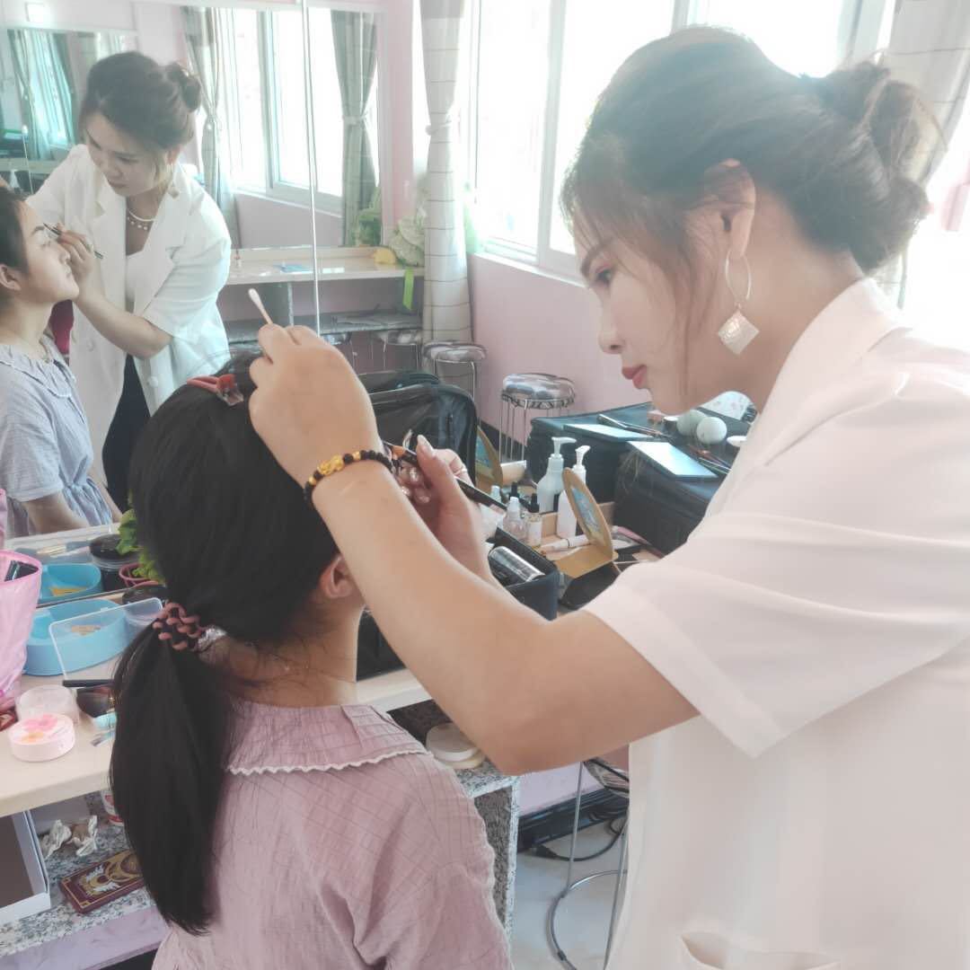 贝贝美甲 💅 美睫  半永久