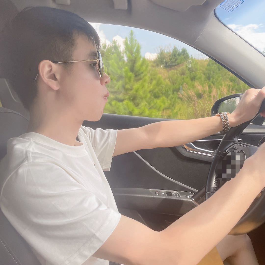 钟镇宏I小程序开发I代运营|招主播