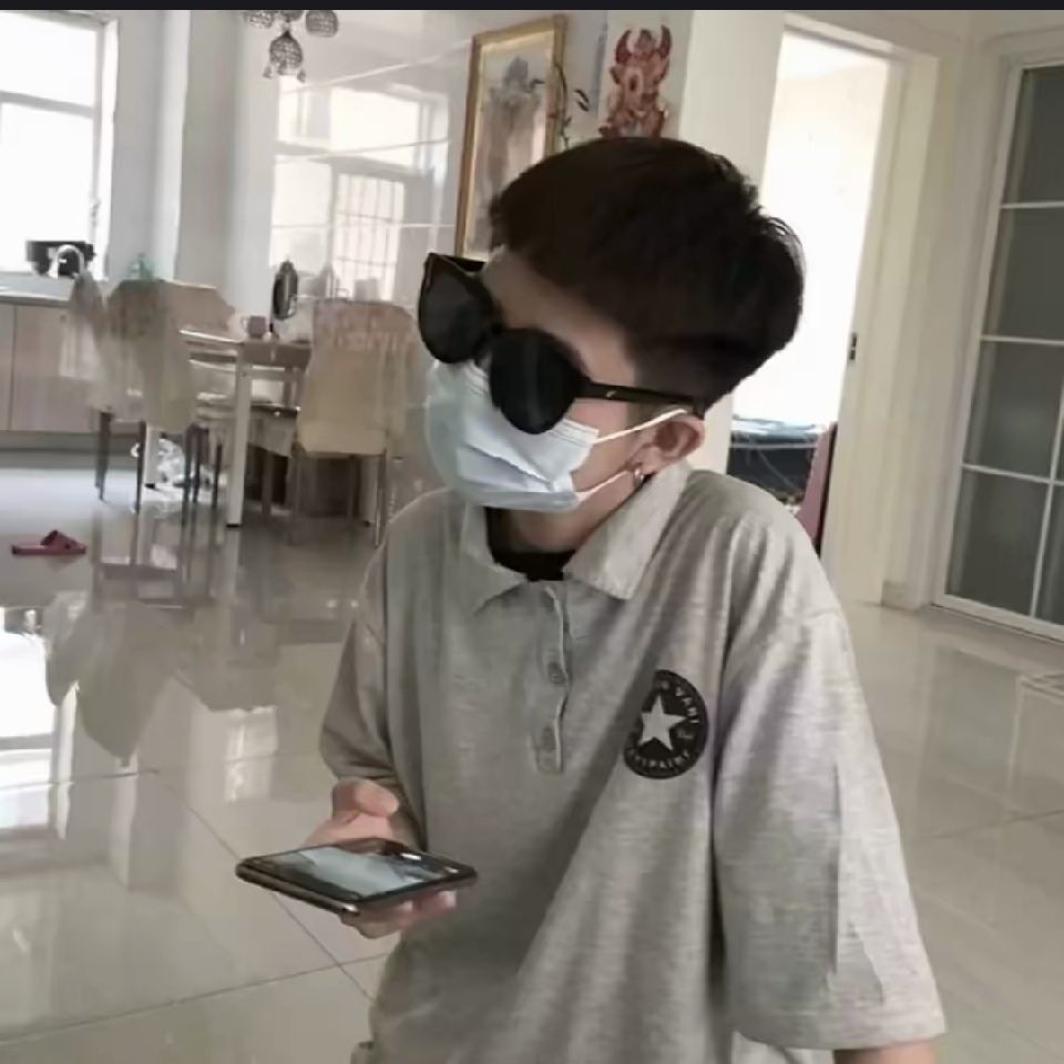 .癫狂小青年℡
