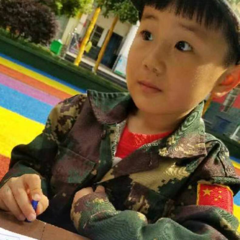 路在脚下15872077619