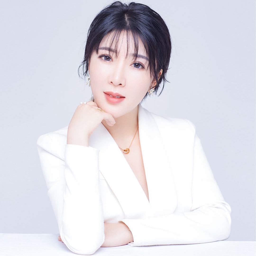 瑾儿【实体+社群+直播+裂变】