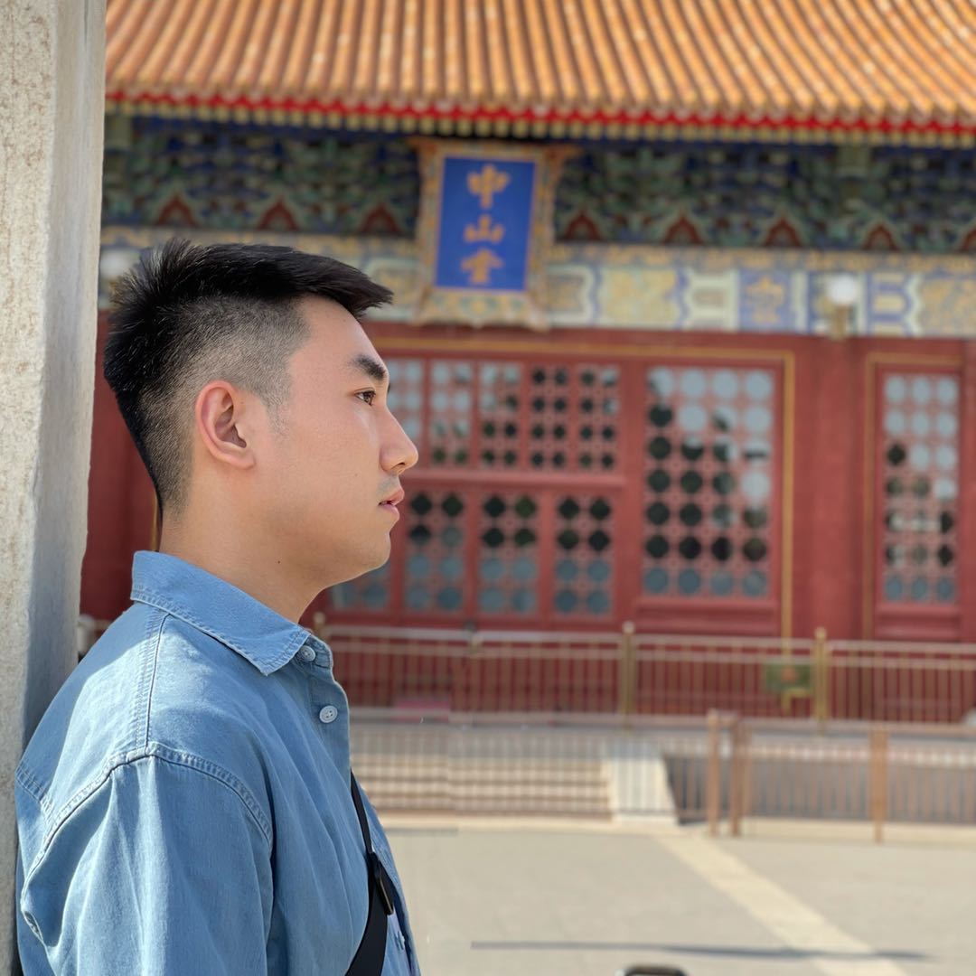 辉