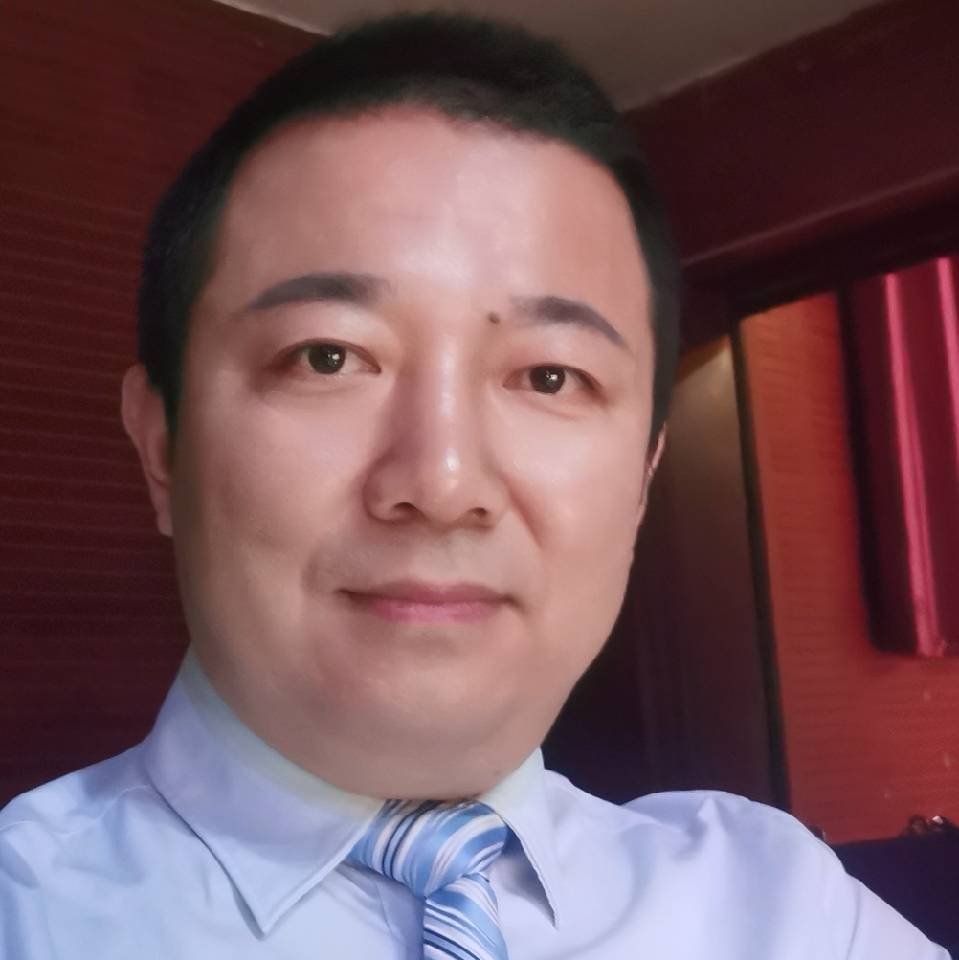 龙腾四海  