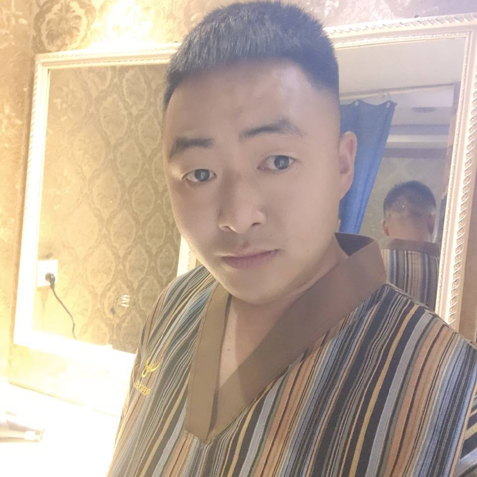 富二代他爹