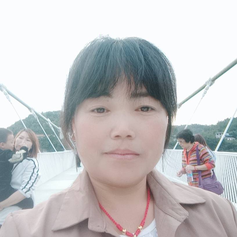 黎霞英