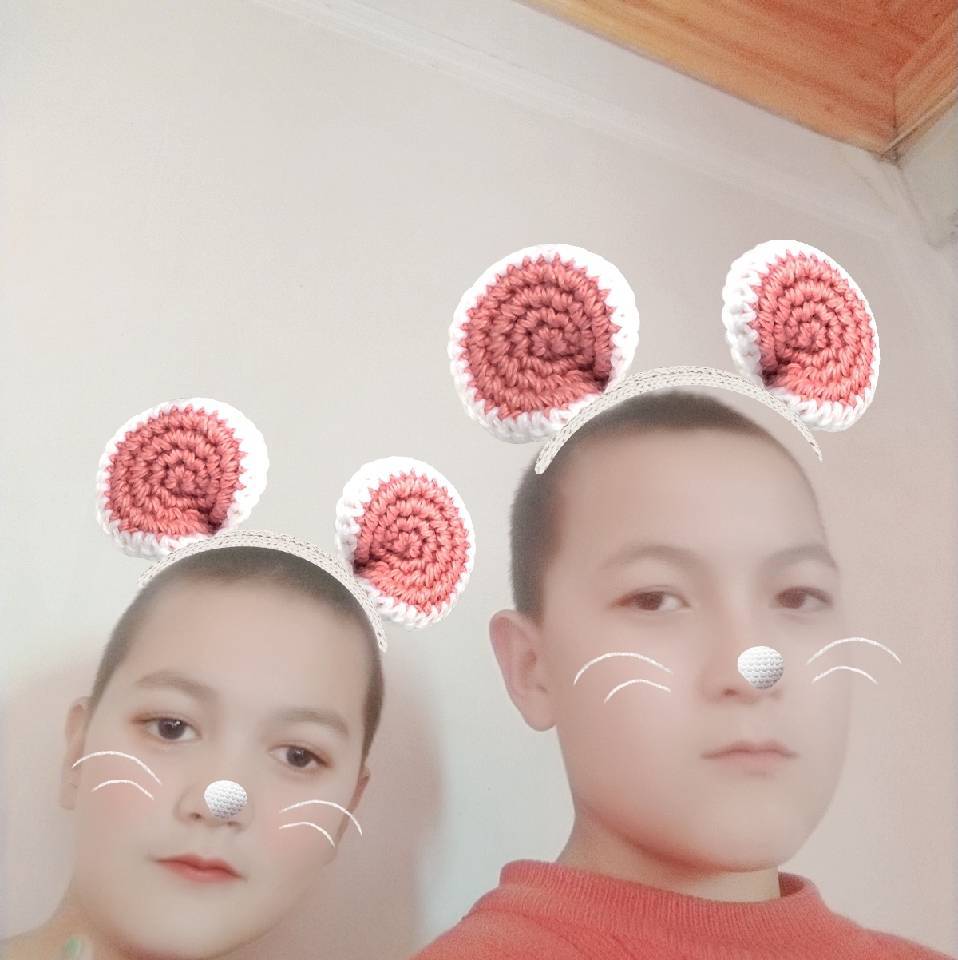 米尔阿迪力，依马穆。