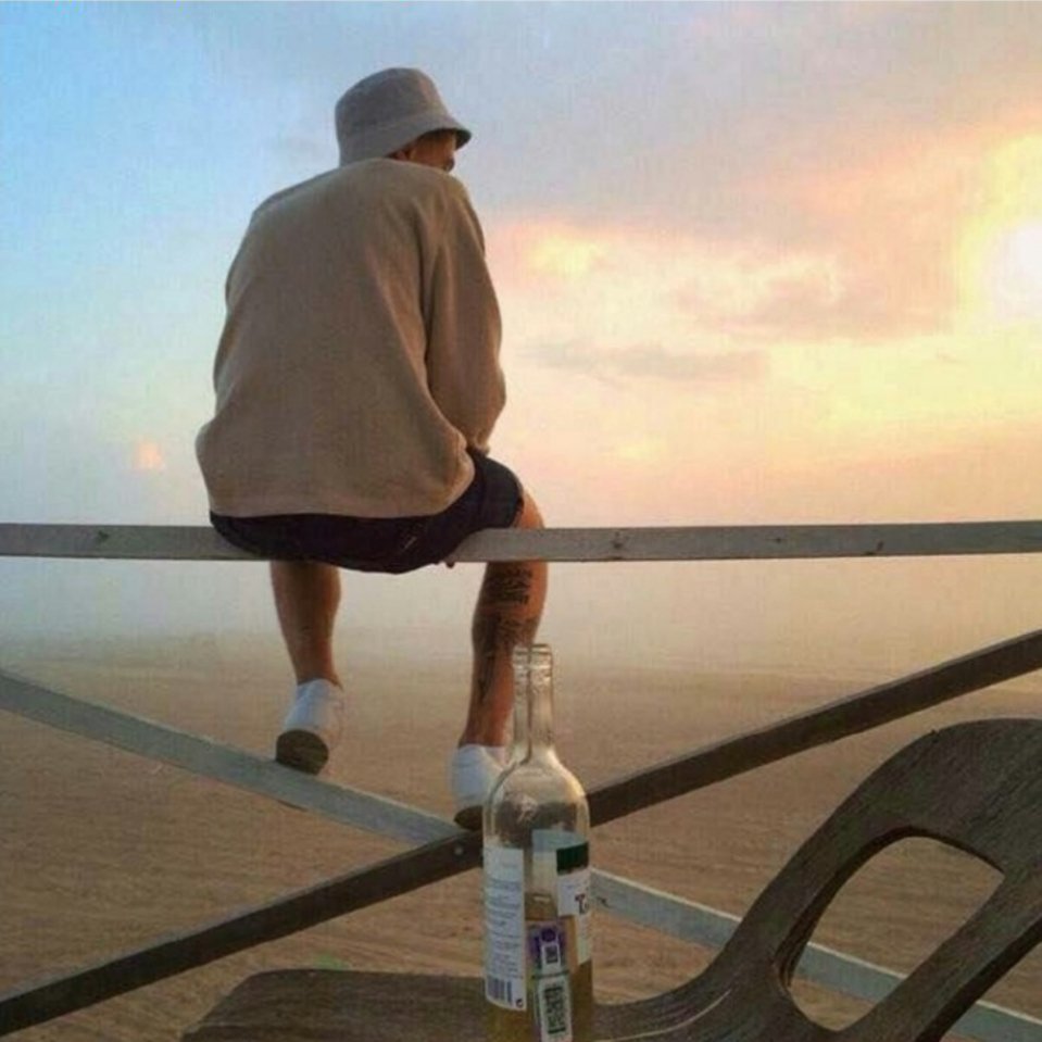 余生丶尚长何必丿慌张