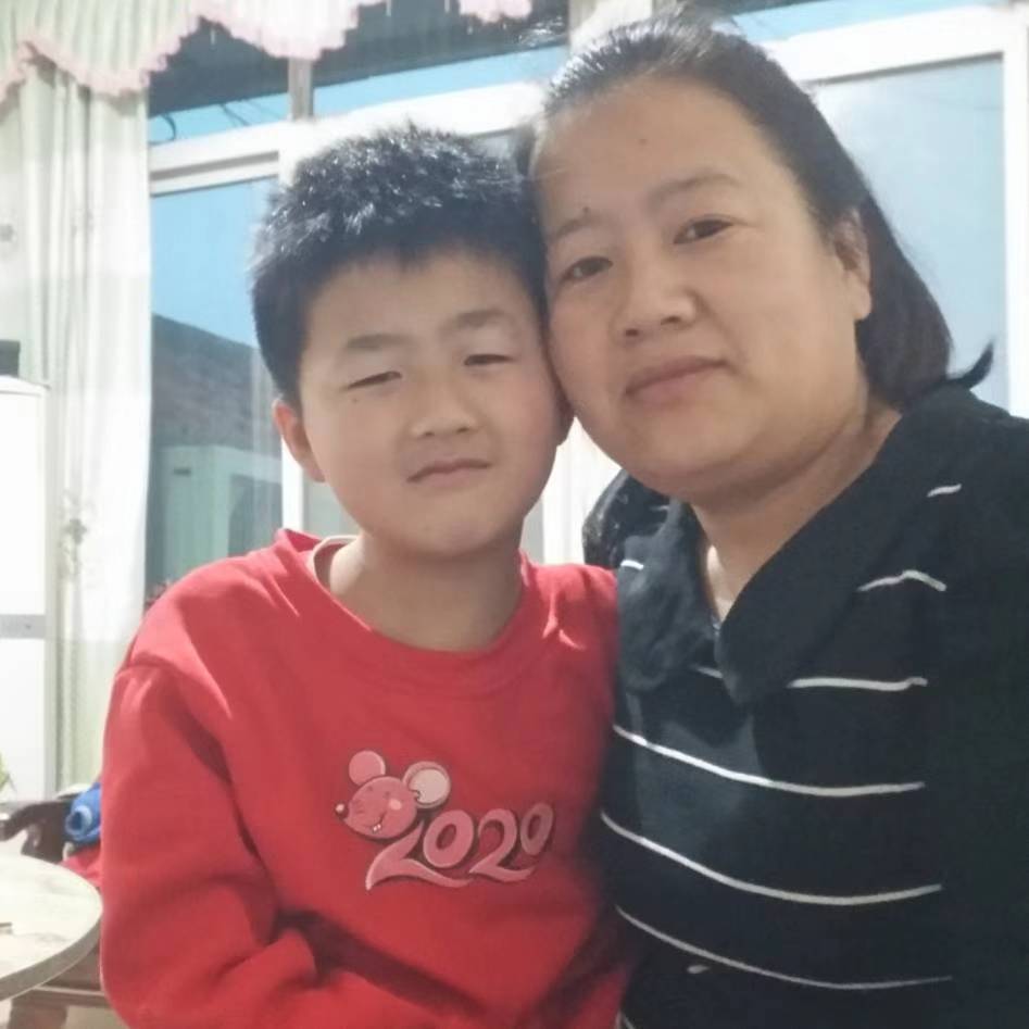 张赫嘉怿妈妈
