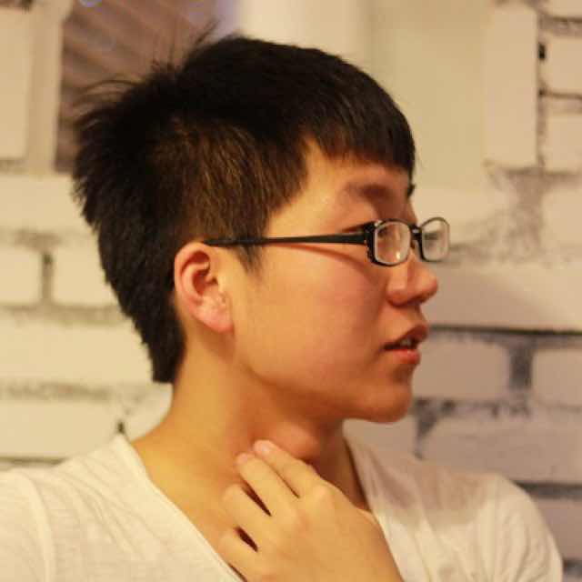 ﻩ并摸摸你的头ﻩLongY