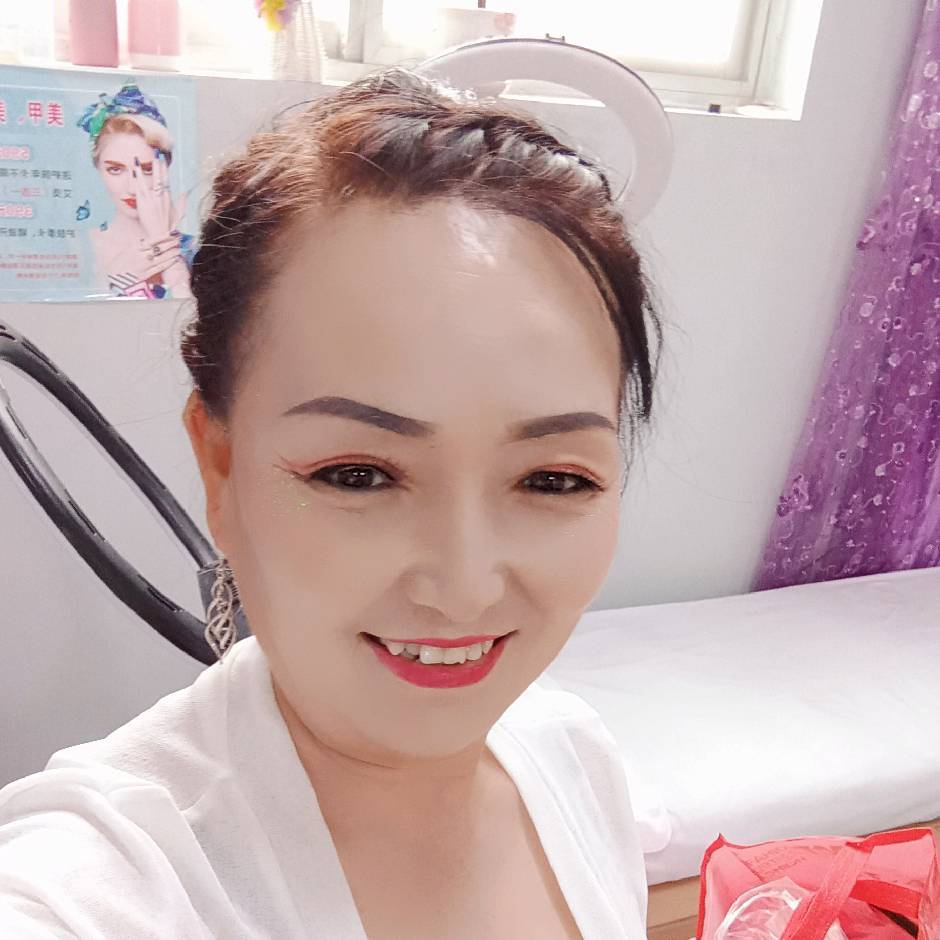 冬天里的白玫瑰