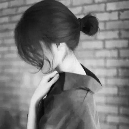 颜希