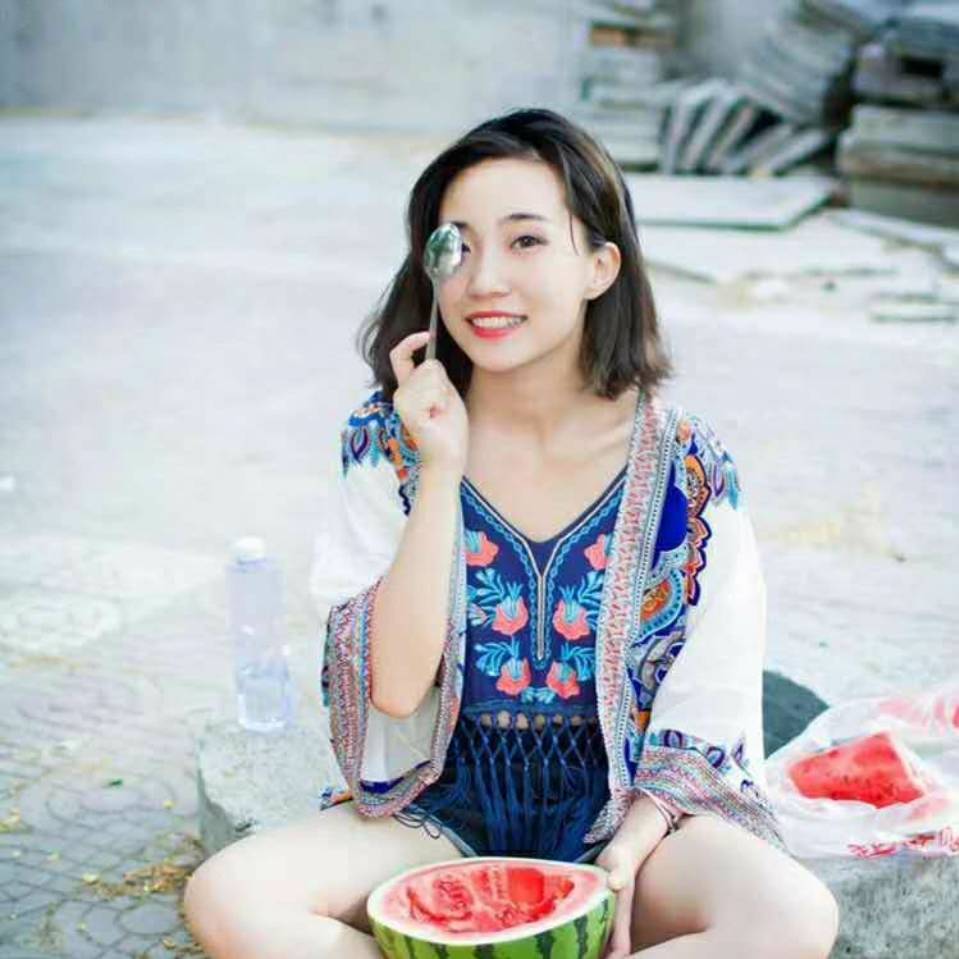 诗诗😋