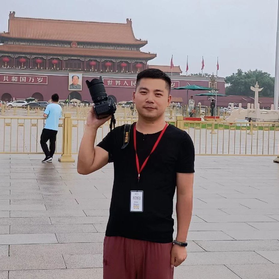 李龙