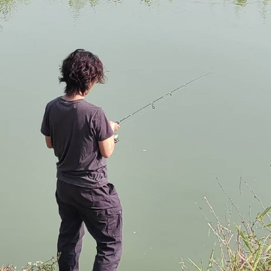 一条小肥鱼