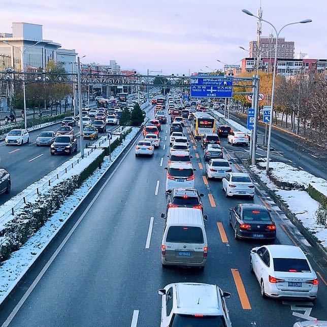 春风已识路