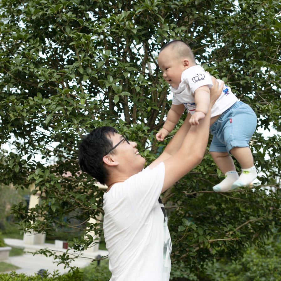 浅笑着丶那陌路繁花