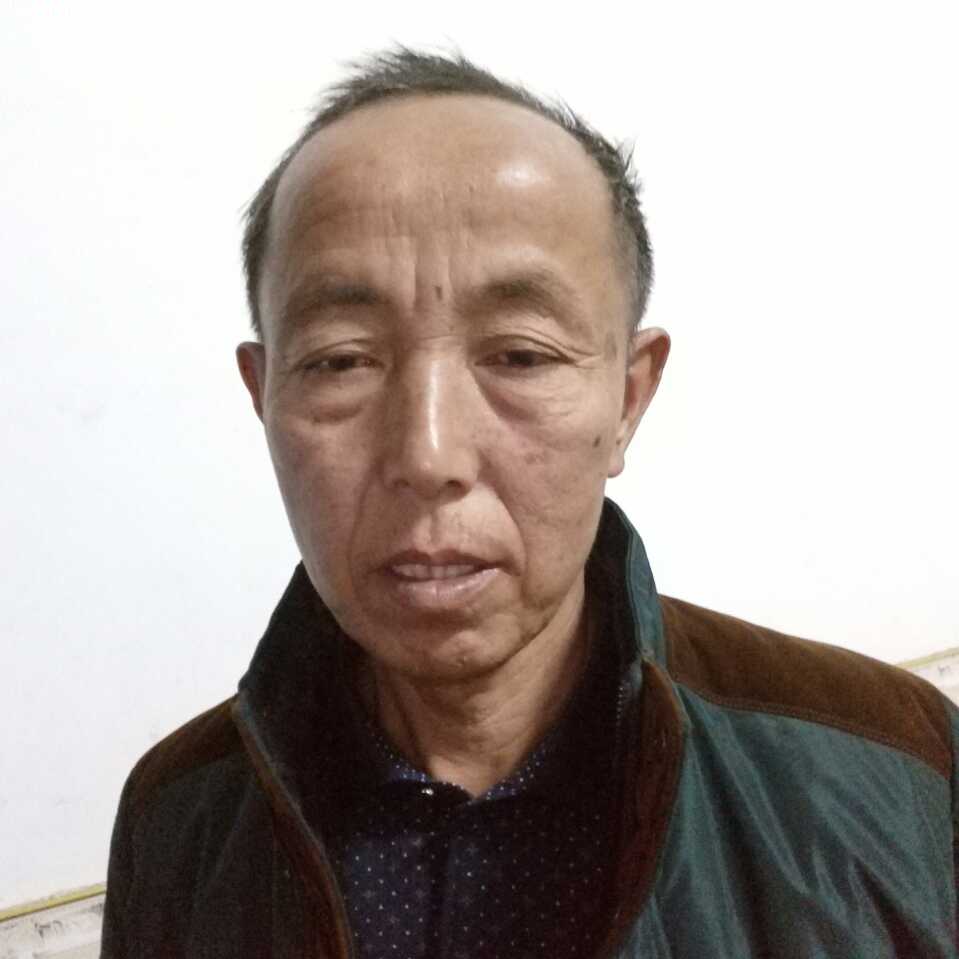 华