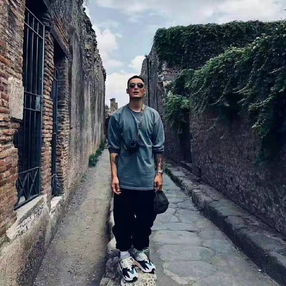 Mr Wu 吴先生