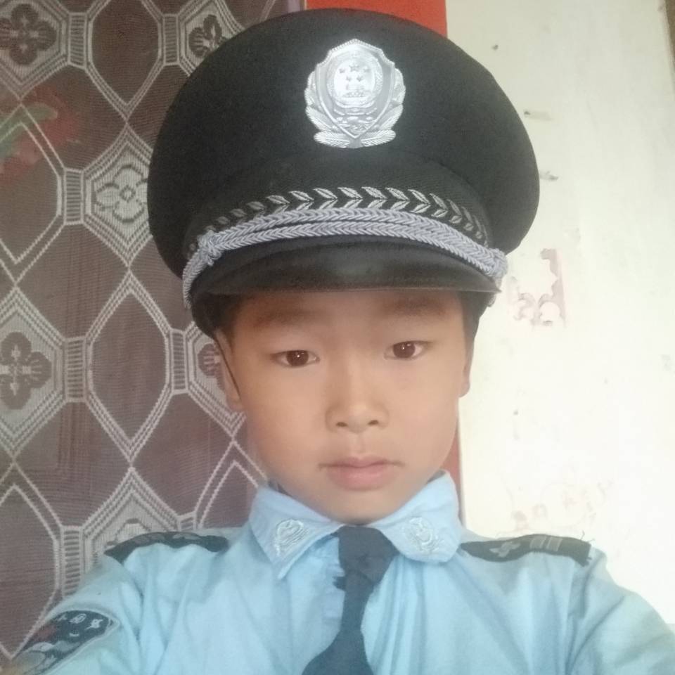 汪梓焓18220965329