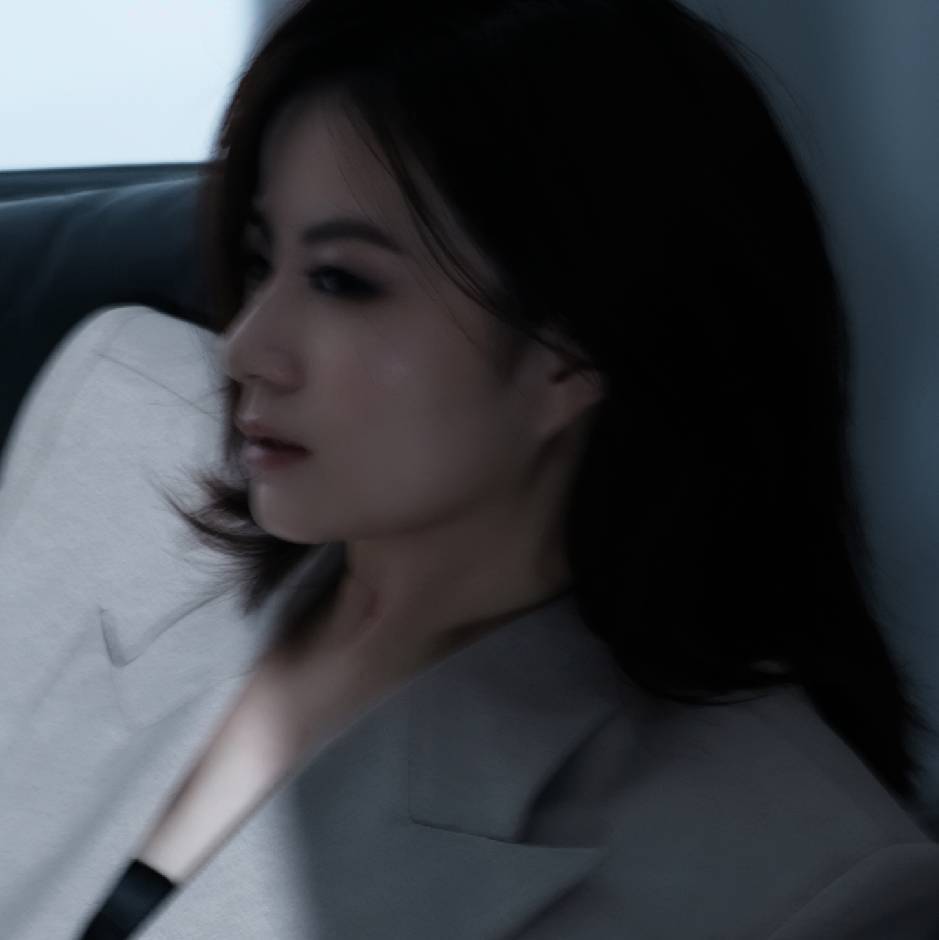 肆万.